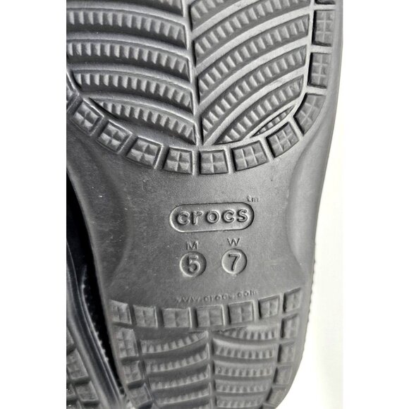 CROCS UNISEX SLIDERS Slip on Sandals Black W 7/M 5 - Picture 5 of 5